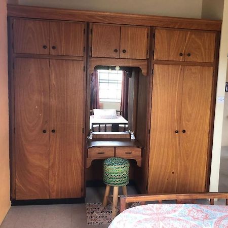 브리지타운 Donamae 2 Story Barbados House 빌라 외부 사진
