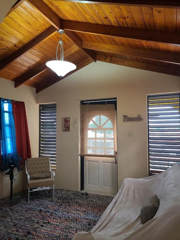 브리지타운 Donamae 2 Story Barbados House 빌라 외부 사진