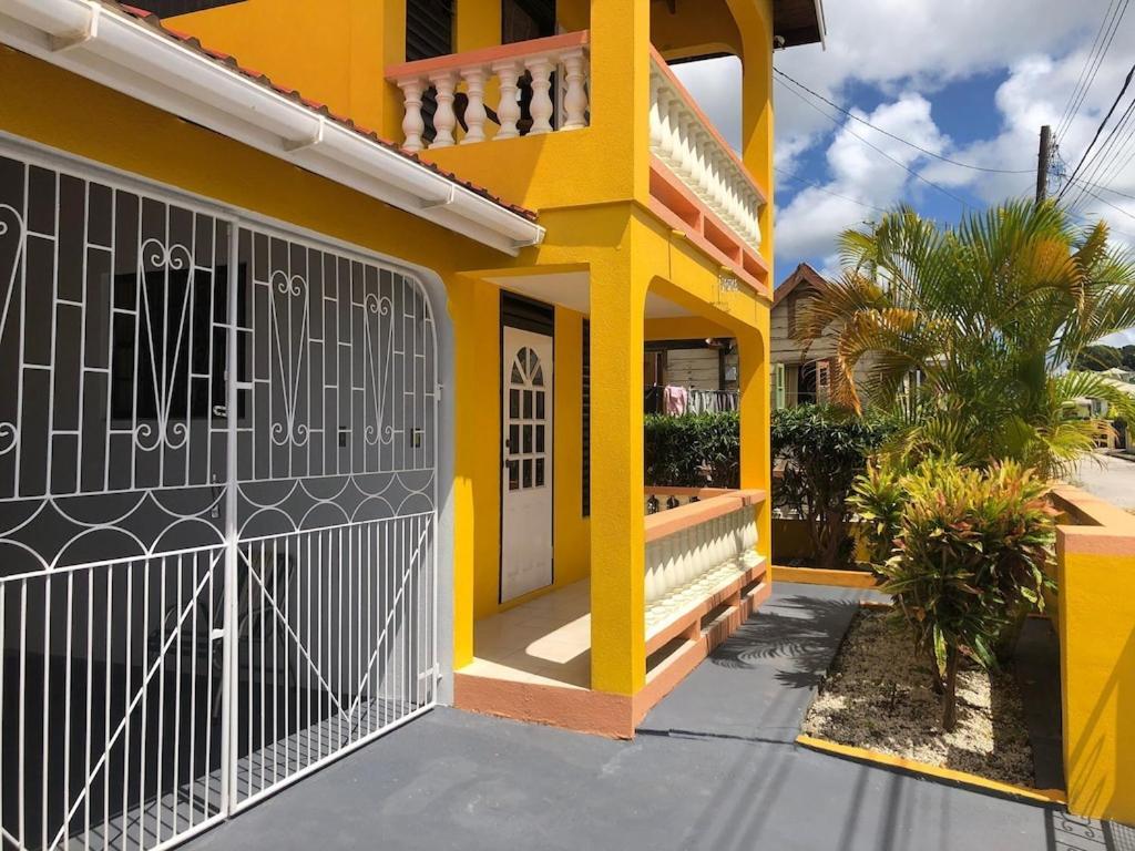 브리지타운 Donamae 2 Story Barbados House 빌라 외부 사진